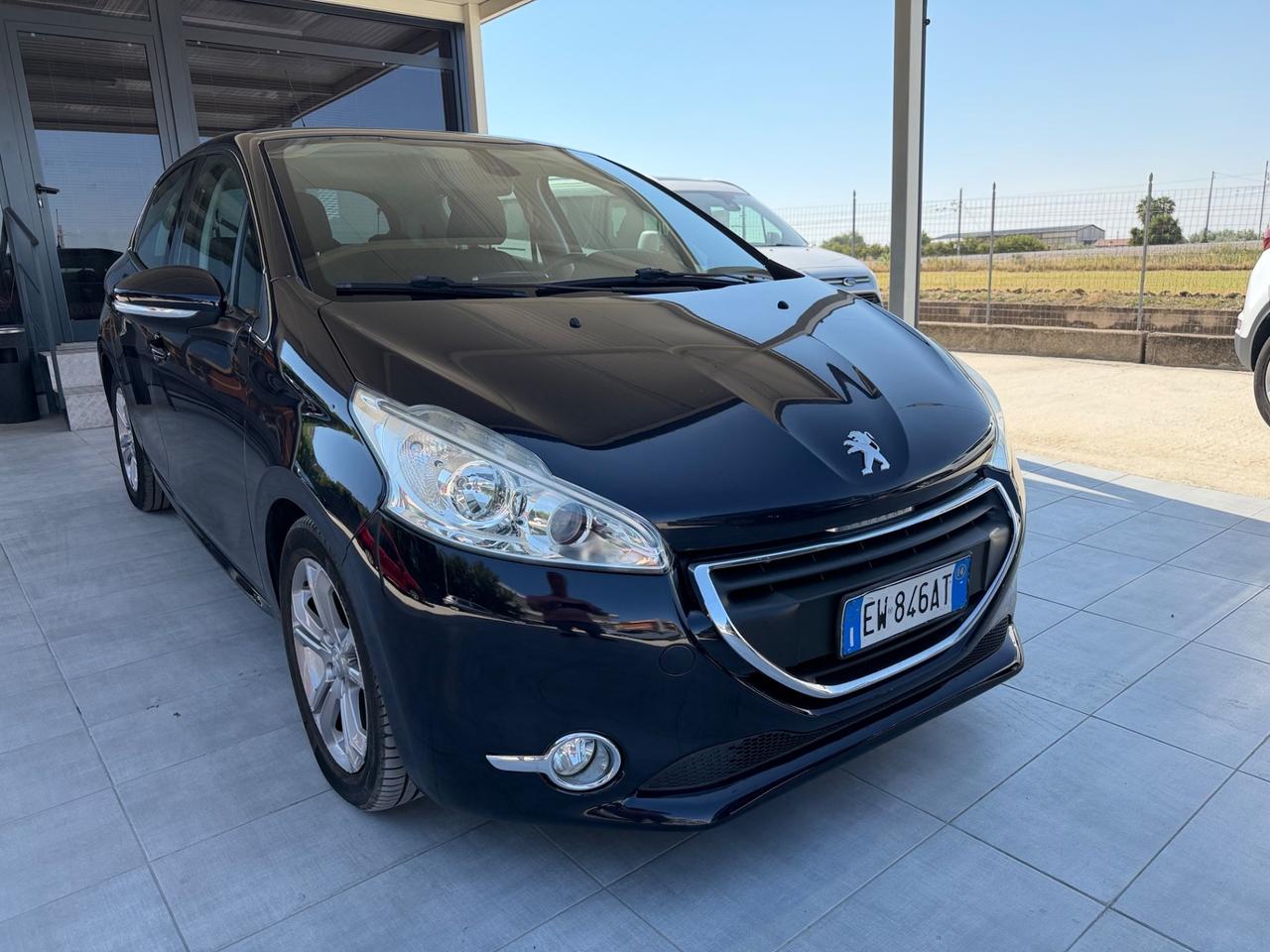 Peugeot 208 1.6 e-HDi 92 CV Stop&Start 5 porte Allure
