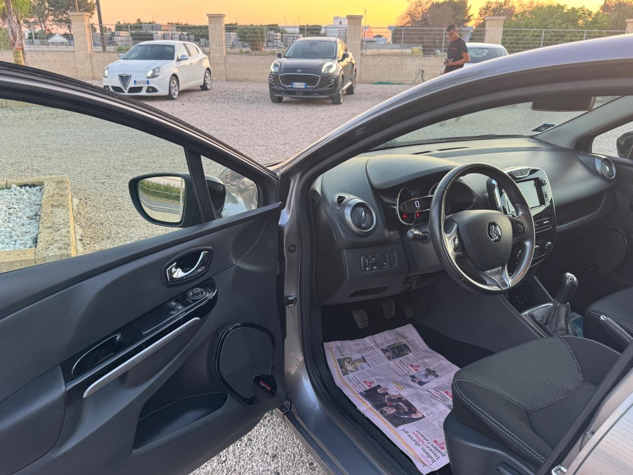 Renault Clio 1.2 75CV 5 porte Costume National