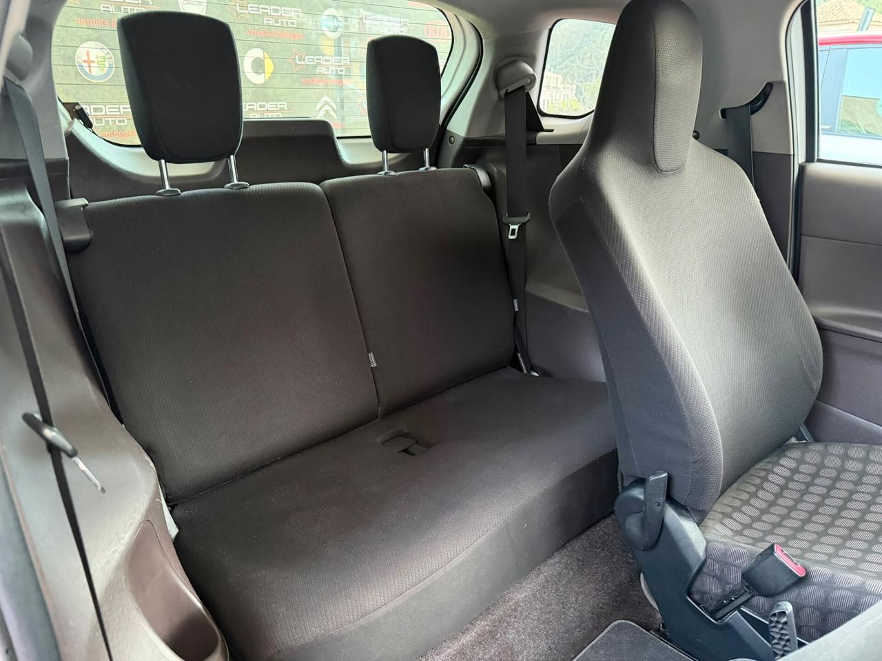 Toyota iQ 1.0 68 Cv Keyless - Cerchi in lega - Comandi