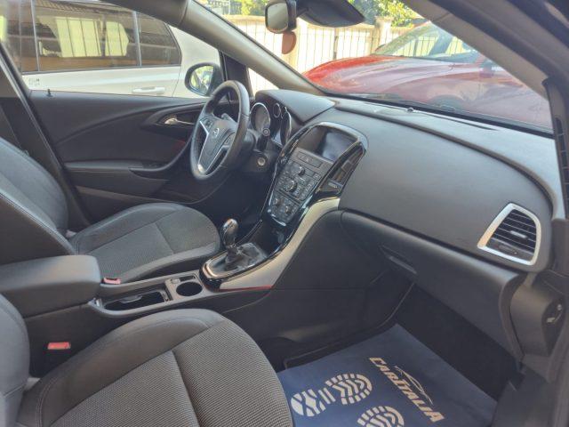 OPEL Astra 1.4 100CV 5 porte Cosmo sedan