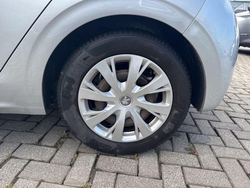 Peugeot 208 5P 1.2 PURETECH ALLURE 82CV