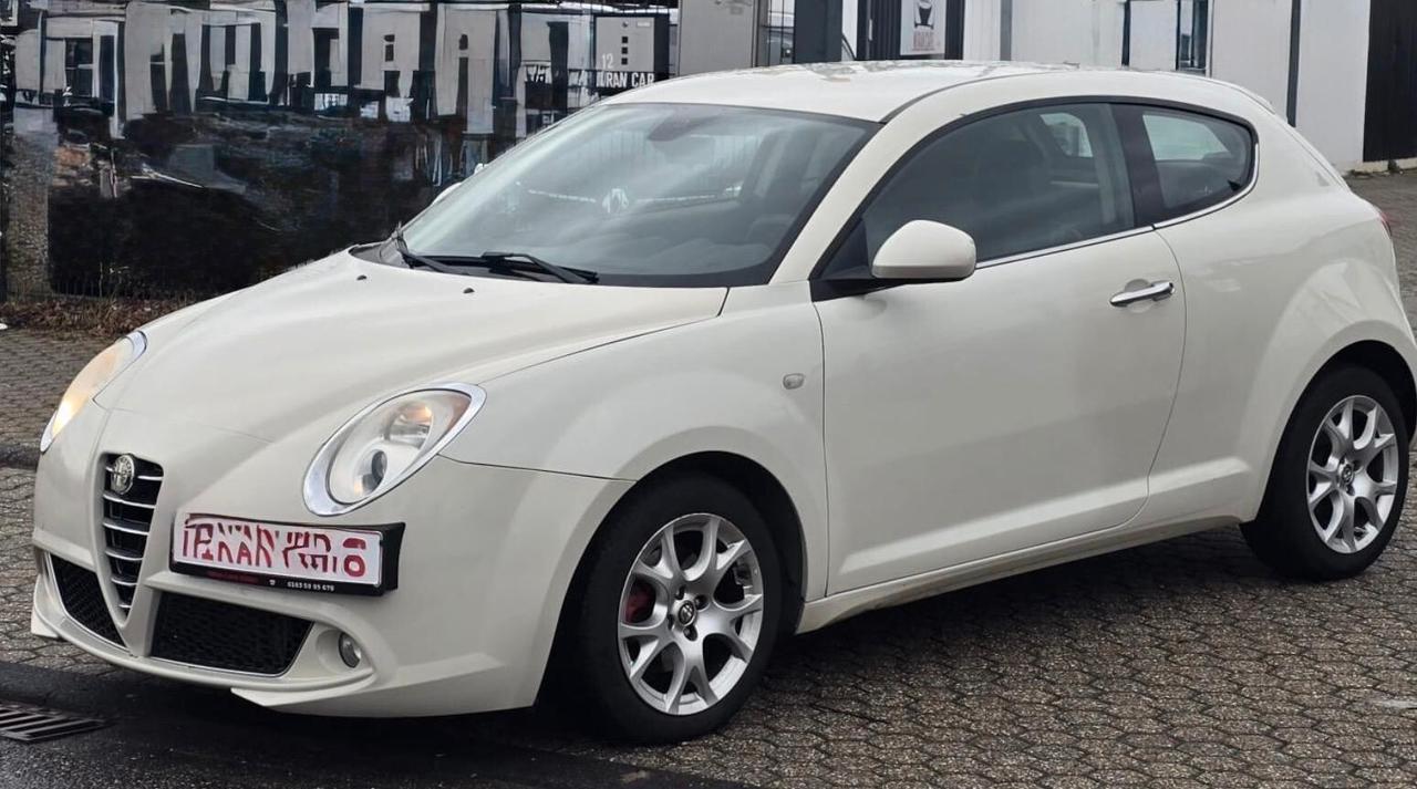 Alfa Romeo MiTo 1.3 JTDm-2 95 CV S&S Distinctive Sport Pack