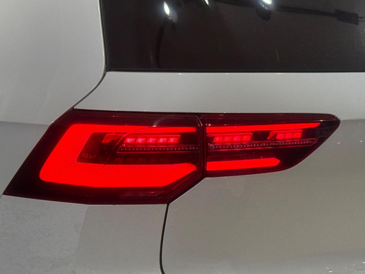 Volkswagen Golf GTI 2.0 TSI BlackStyle