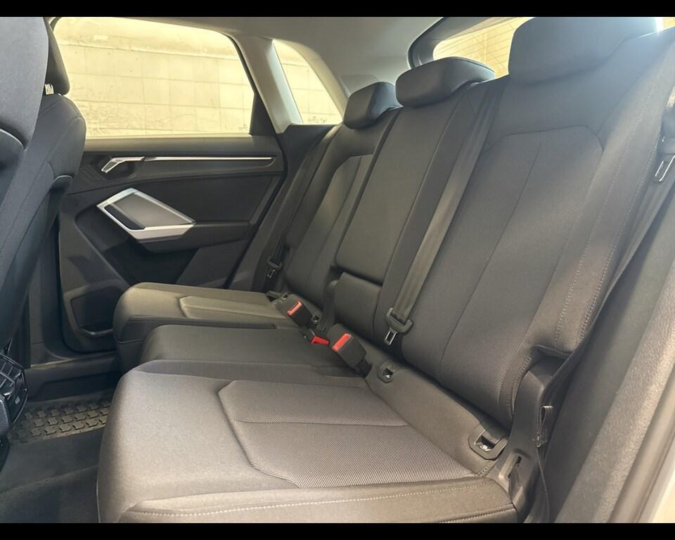 Audi Q3 35 2.0 TDI Business Plus S tronic