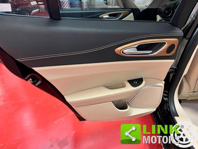 ALFA ROMEO Giulia 2.2 JTD 180 CV AT8 Super GARANZIA - DISTR - BOLLO