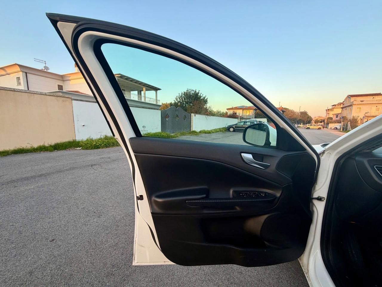 Alfa Romeo Giulietta Sportiva 1.6 JTDM 16V #10026