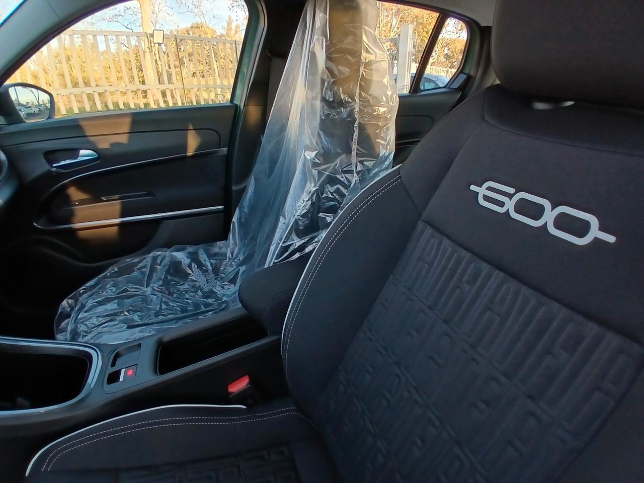 Fiat 600 Hybrid 110 CV DCT MHEV