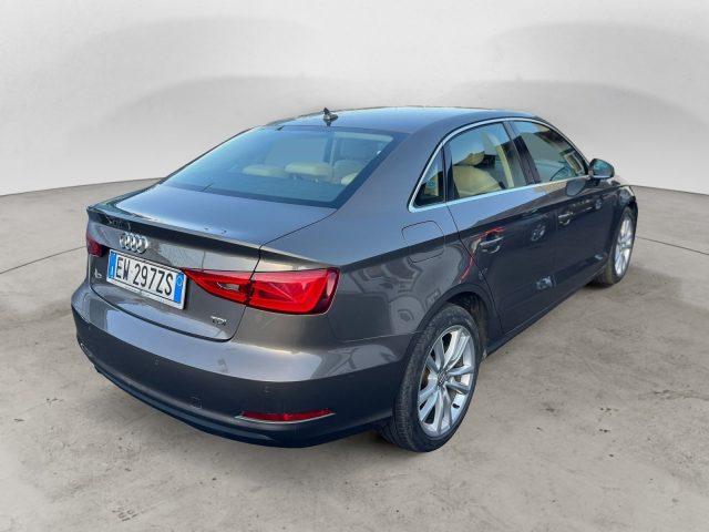 AUDI A3 1.6 TDI 110cv clean diesel Ambiente