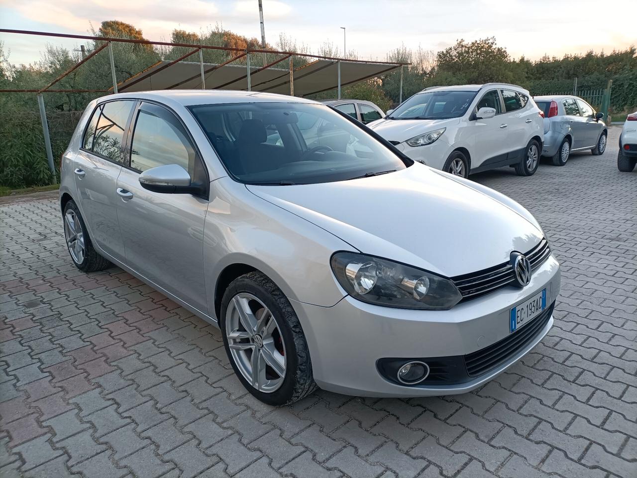 Volkswagen Golf 1.6 TDI 5p. Highline *135.000km*