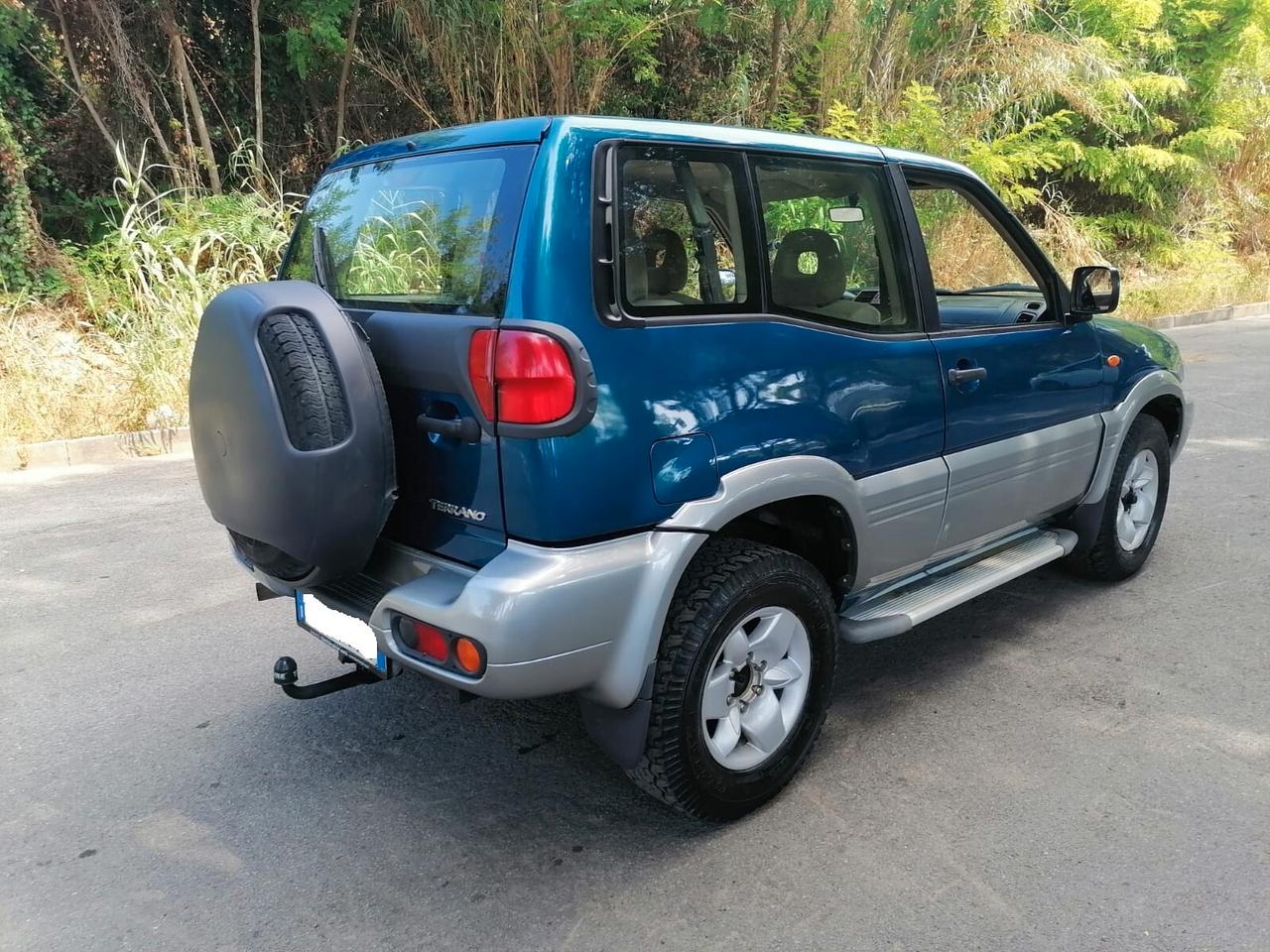 Nissan Terrano II - 3 porte - Gancio Traino
