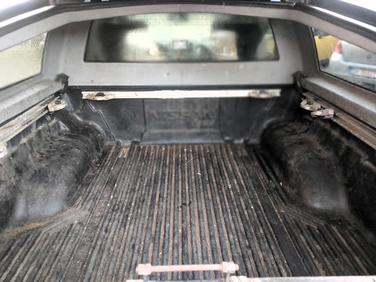 Nissan Navara 2.5 dCi 4p Double Cab LE