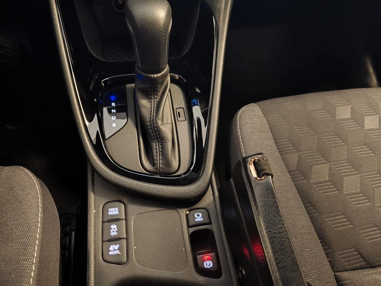 Toyota Yaris 1.5 Hybrid 5 porte Trend