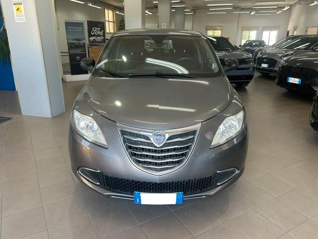 Lancia Ypsilon 1.2 69 CV 5 porte Gold