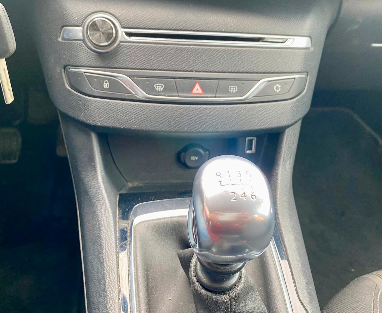Peugeot 308 BlueHDi 120 S&S SW Business