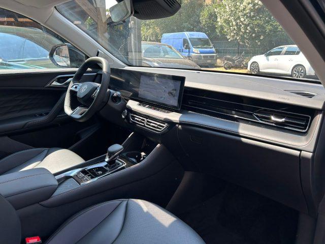 MG HS 1.5T-GDI AT Luxury