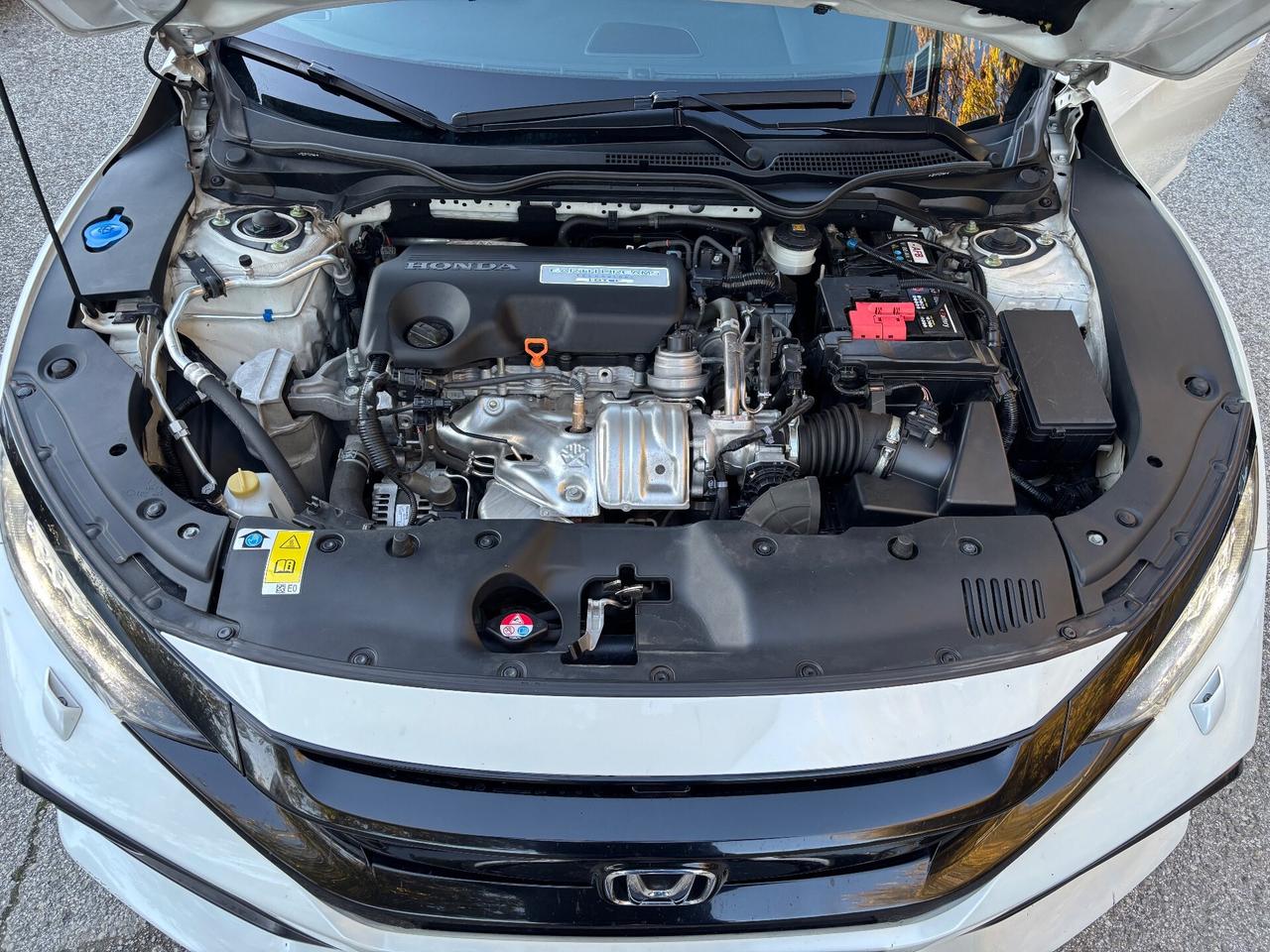 Honda Civic 1.6 5 porte Executive Premium