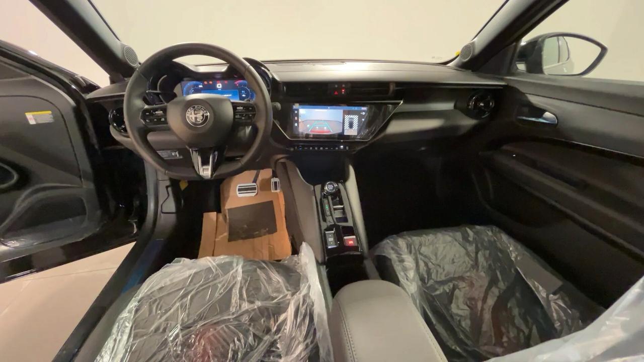 Alfa Romeo Junior 1.2 136 CV Hybrid eDCT6