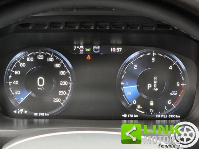 VOLVO XC90 2.0 B5 MHEV AWD Automatic 7 Seat R Design