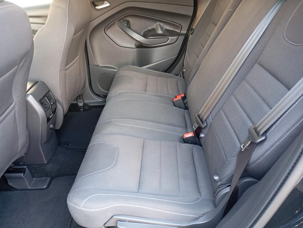 Ford Kuga - Buona neopatentati - 2015