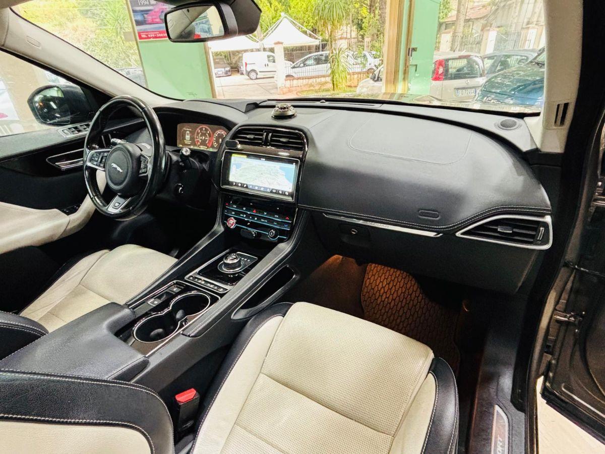 JAGUAR F-Pace 3.0d V6 300 CV AWD aut. First Ed.