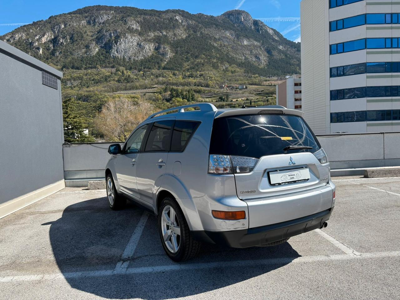 Mitsubishi Outlander 4x4 7posti