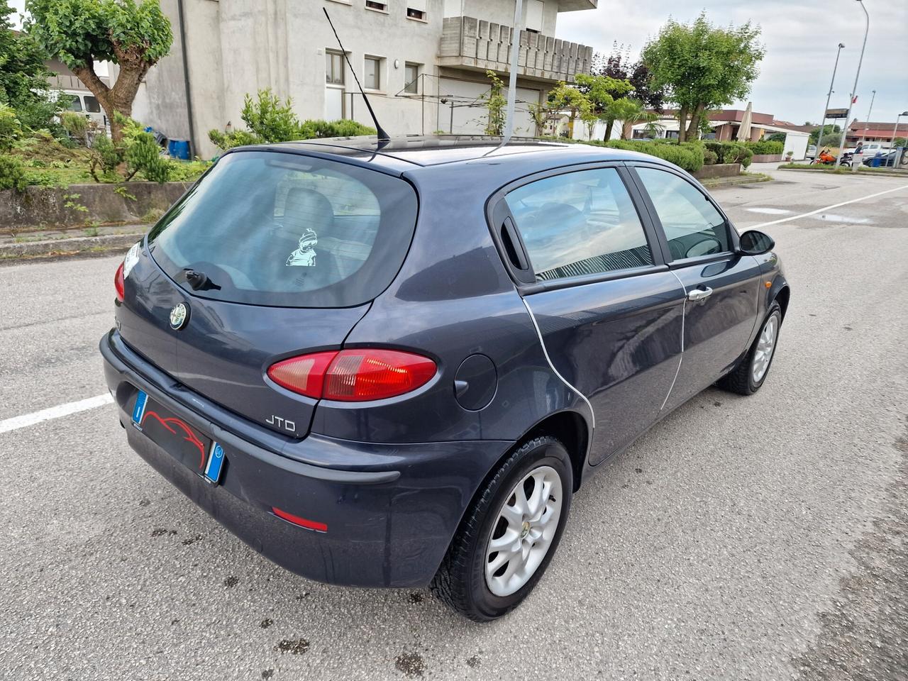 Alfa Romeo 147 1.9 JTD 16V ok Neopatentati