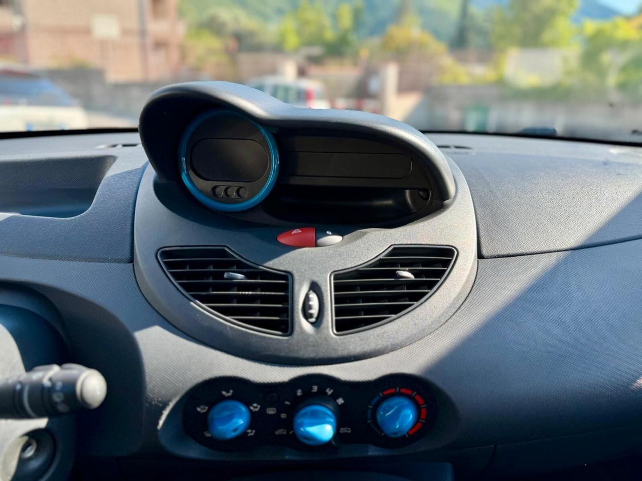 Renault Twingo 1.2 16V Live