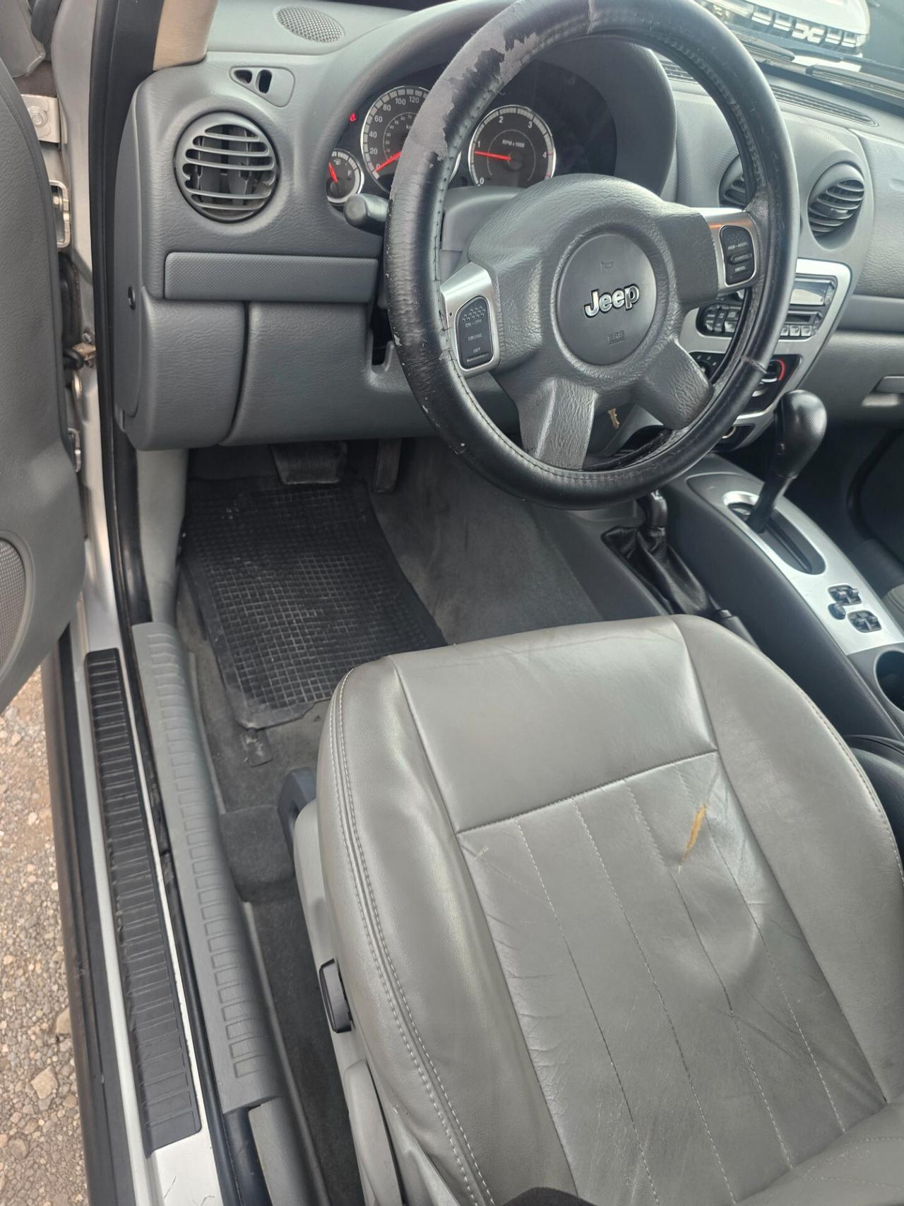 Jeep Cherokee 2.8 CRD Sport