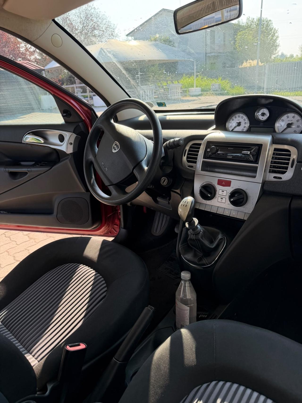 Lancia Ypsilon 1.2 Argento