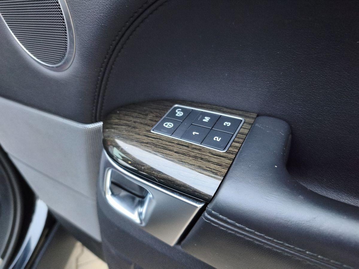 LAND ROVER Range Rover Sport 3.0 TDV6 HSE Dynamic