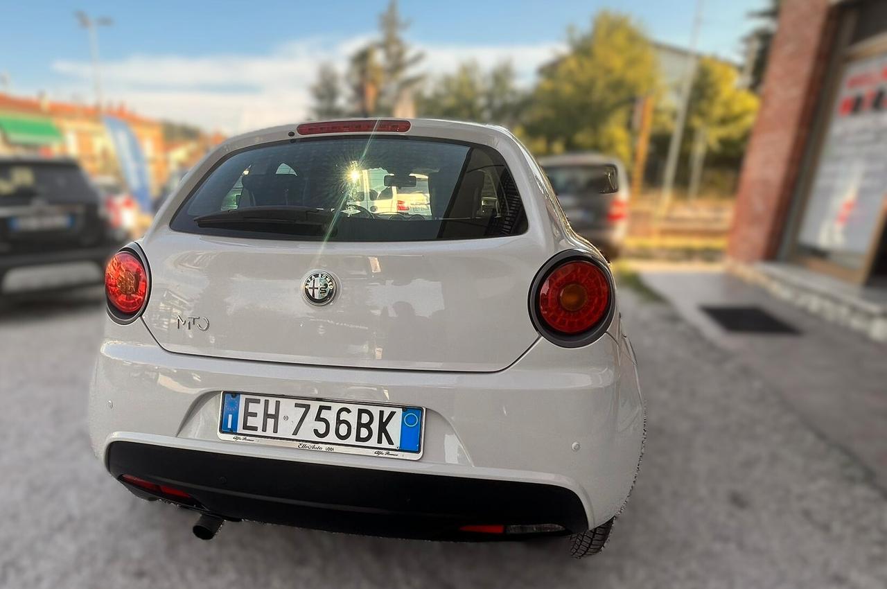 Alfa Romeo MiTo 1.3 JTDm-2 95 CV S&S Distinctive Sport Pack