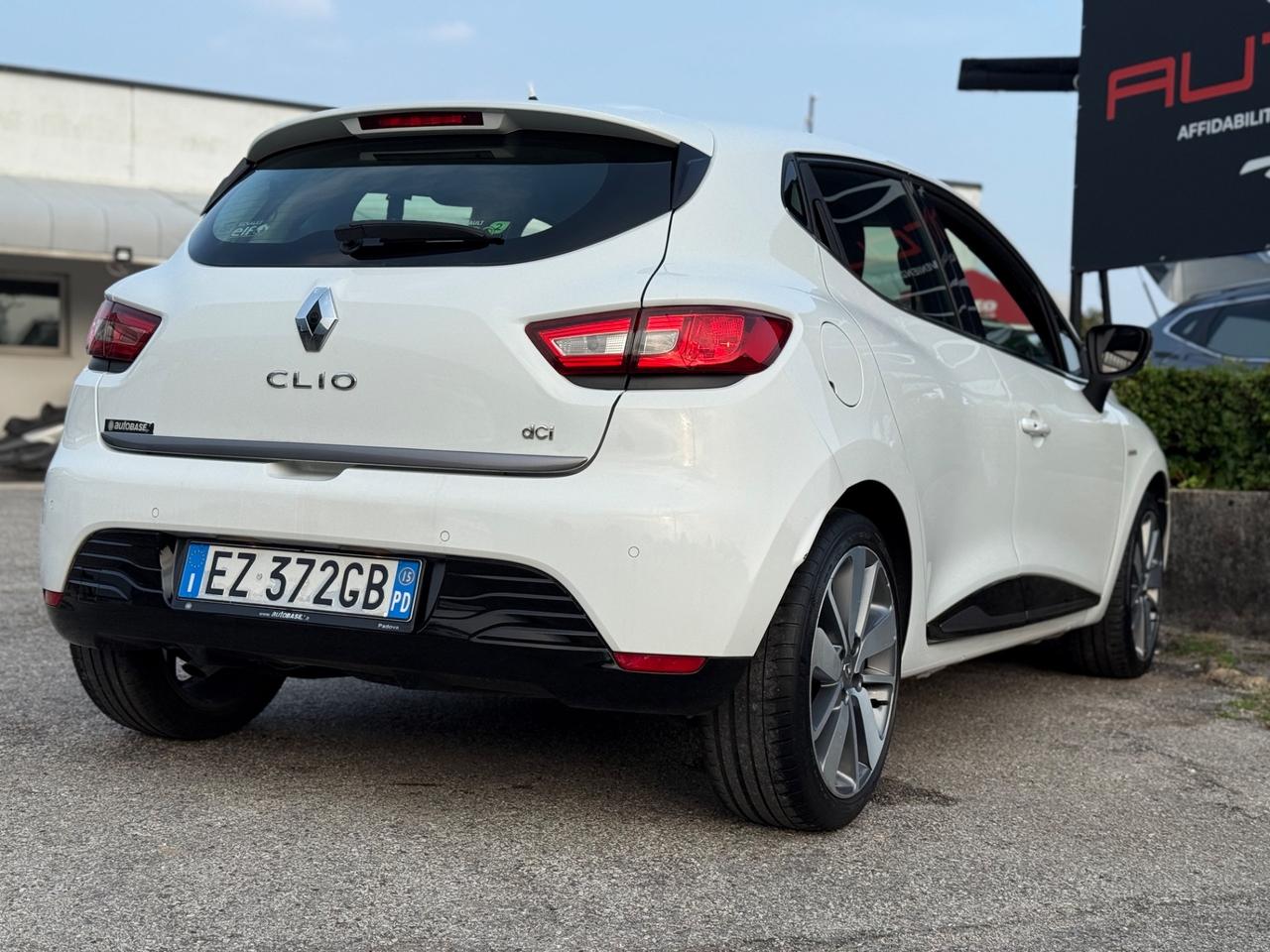 RENAULT CLIO 1.5DCI 75CV 5 porte Costume National 93.000