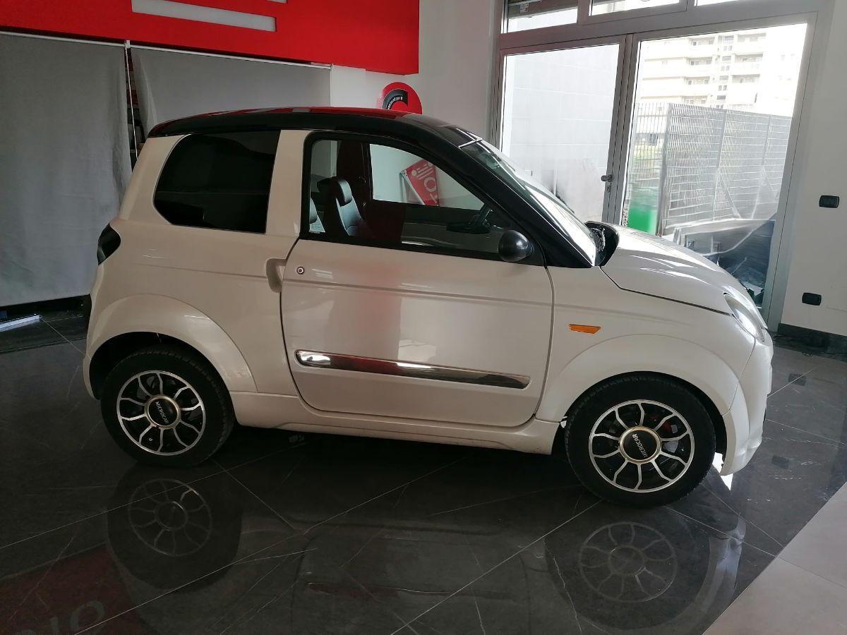 MICROCAR - M.Go