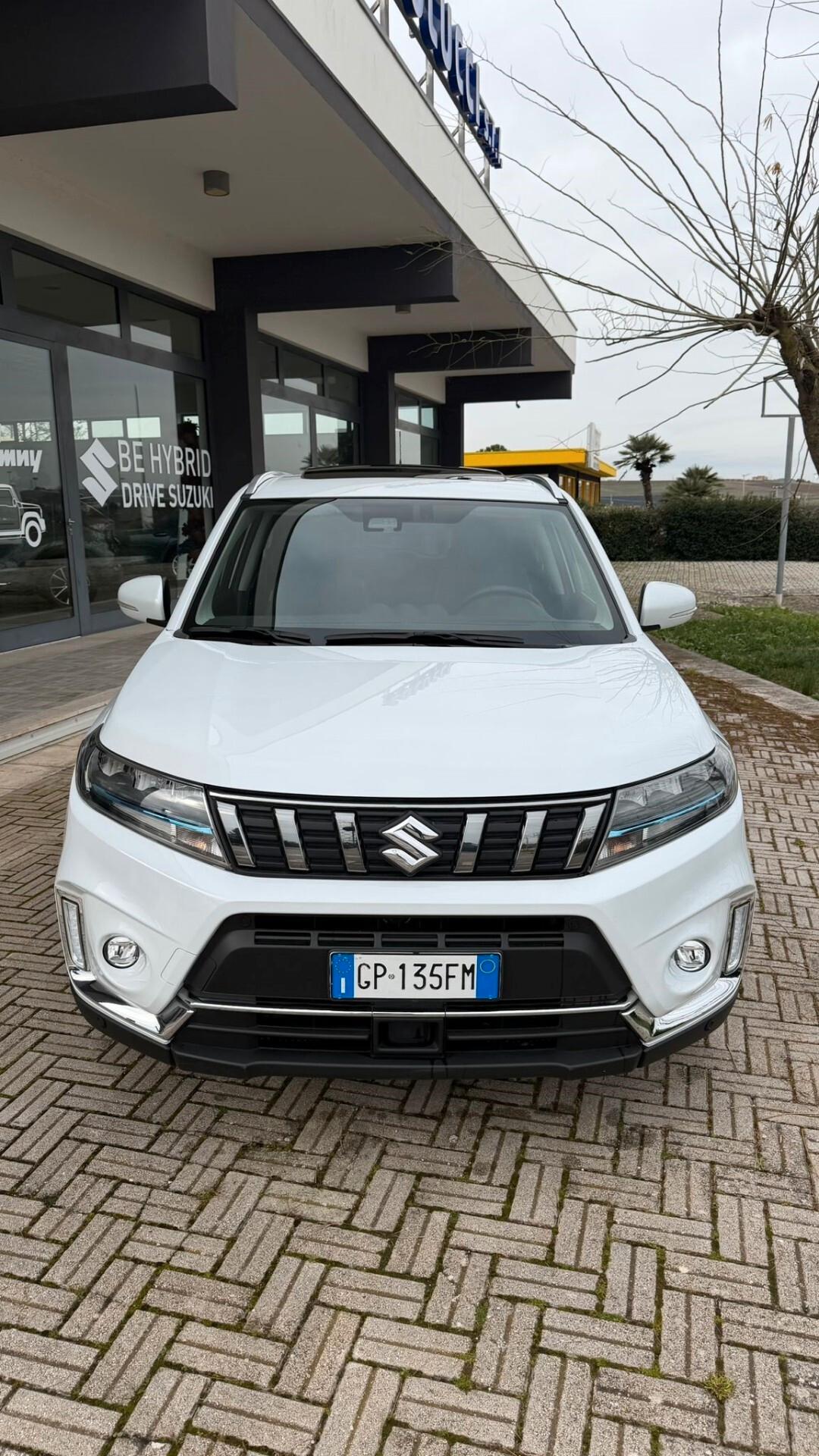 Suzuki Vitara 1.5 140V Hybrid A/T Starview