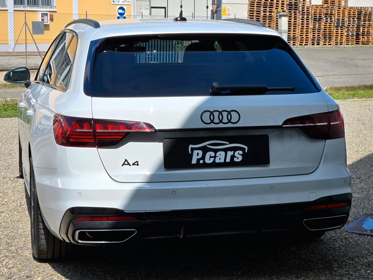 Audi A4 Avant 40 TDI S tronic line edition