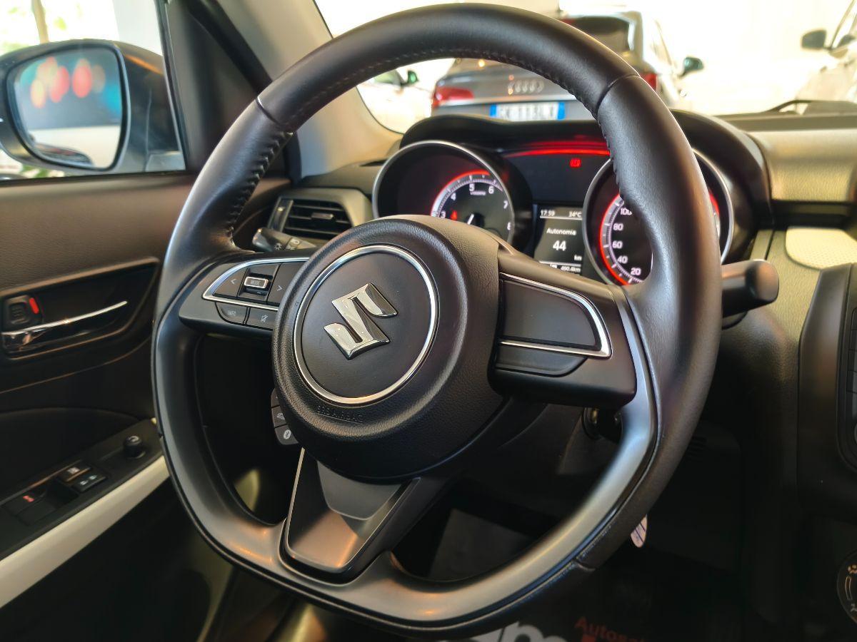 SUZUKI Swift 1.2 Hybrid Top
