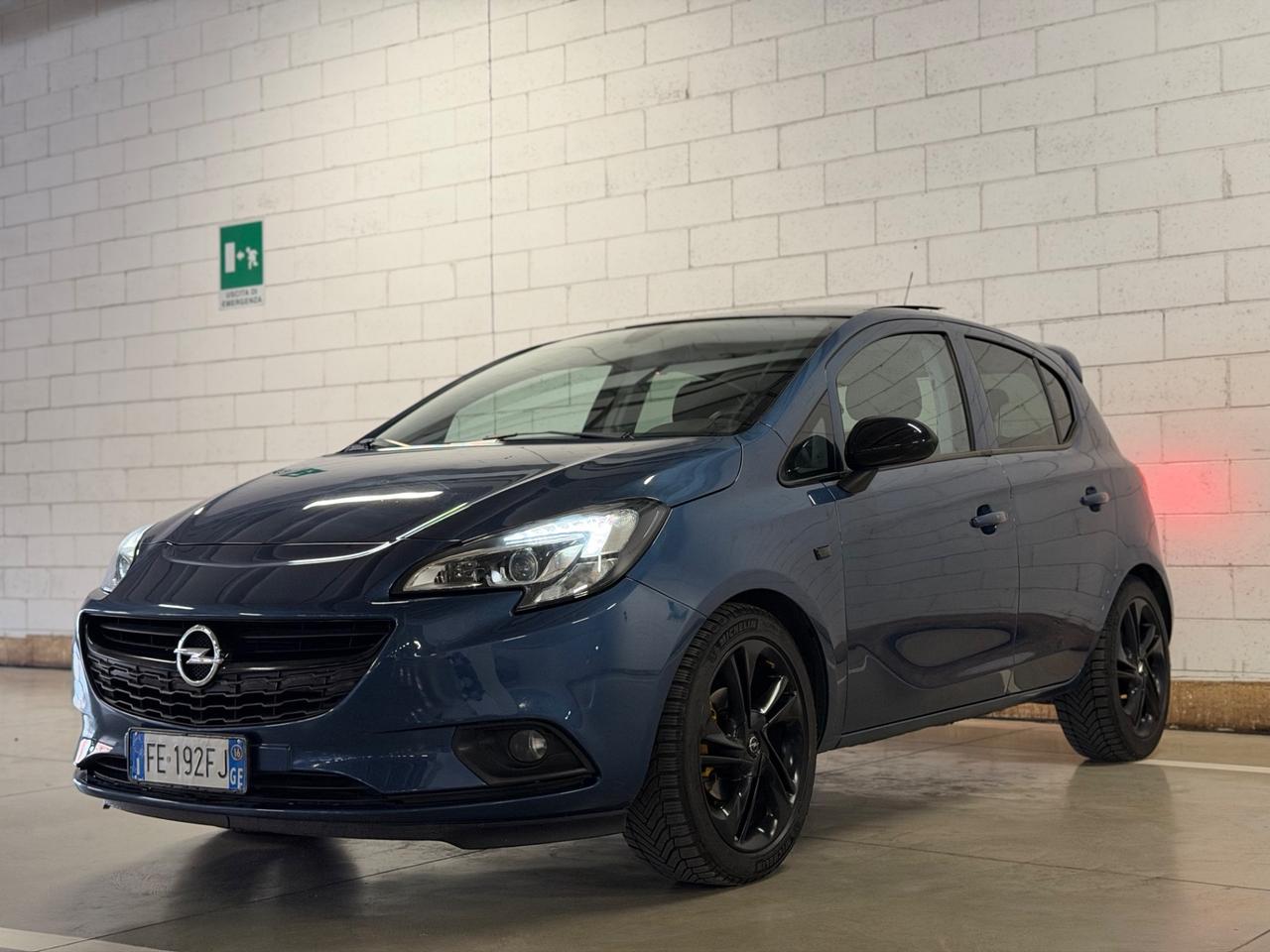 Opel Corsa 1.2 5 porte b-Color