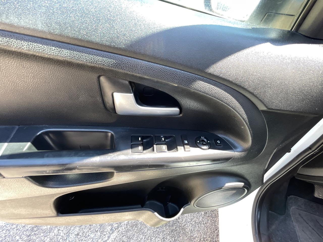 Kia Venga 1.4 Benzina e Metano - Tetto Apribile