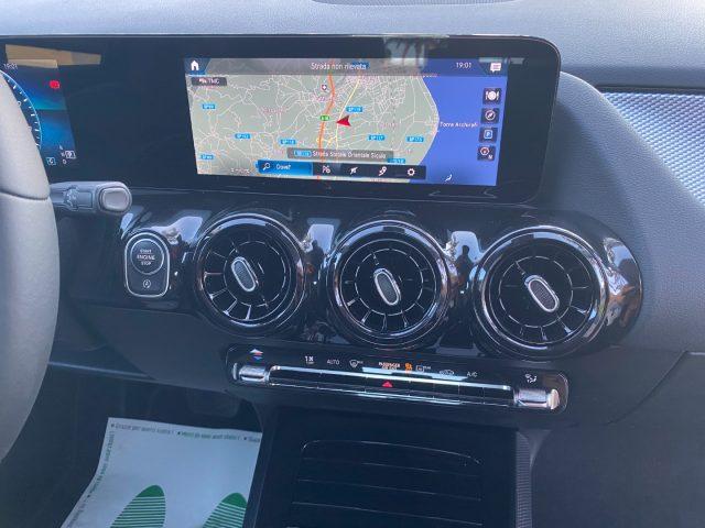 MERCEDES-BENZ GLA 180 d Automatic Sport