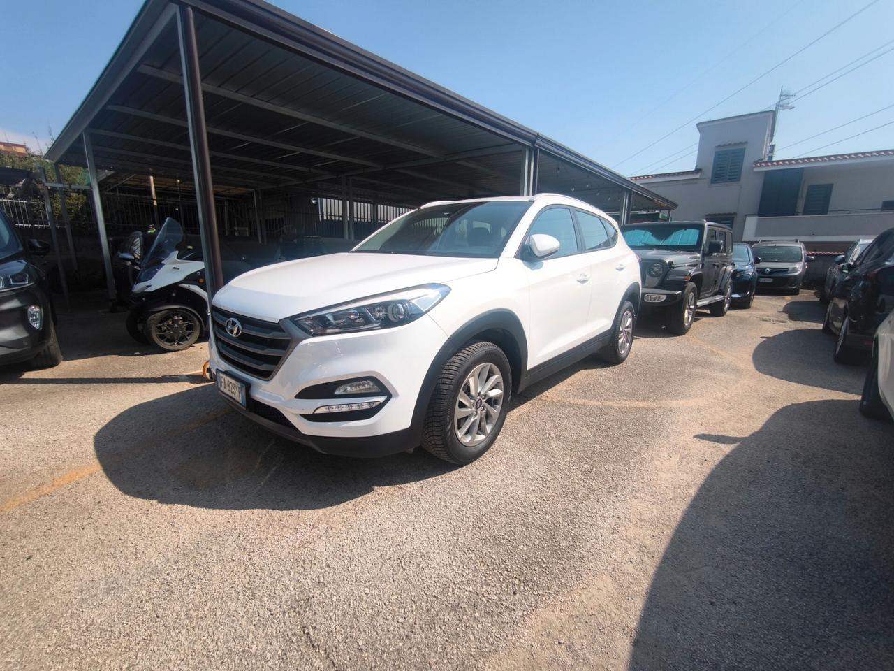 Hyundai Tucson 1.7 CRDi Comfort bluetooth
