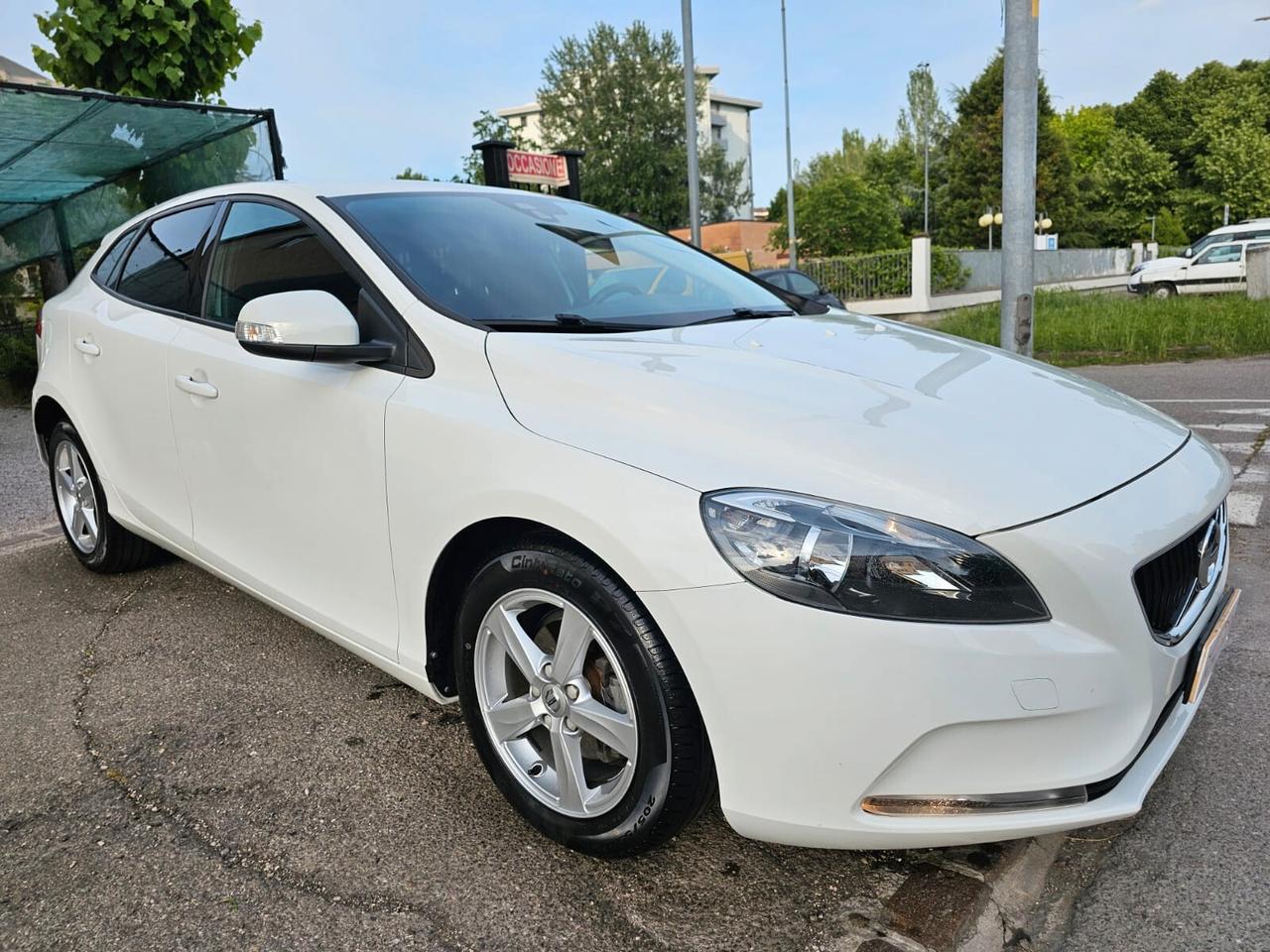 Volvo V40 2.0 D2 Kinetic*Clima*Cerchi*Euro6*Unipro*