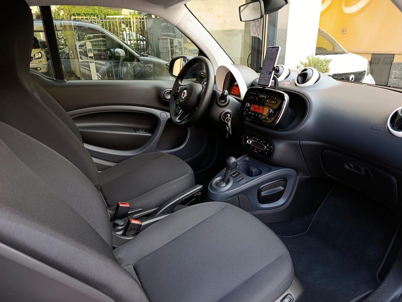 Smart ForTwo 70 1.0 twinamic aut. solo Km 8.142