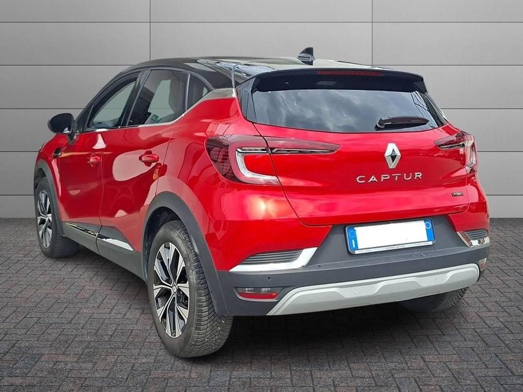 Renault Captur 1.6 Hybrid E-Tech Engineered Auto