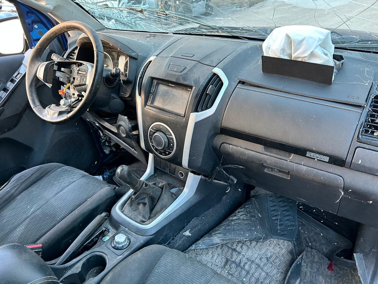 Isuzu D-Max 1.9 TD Crew Cab 4WD - 2018 Incidentata