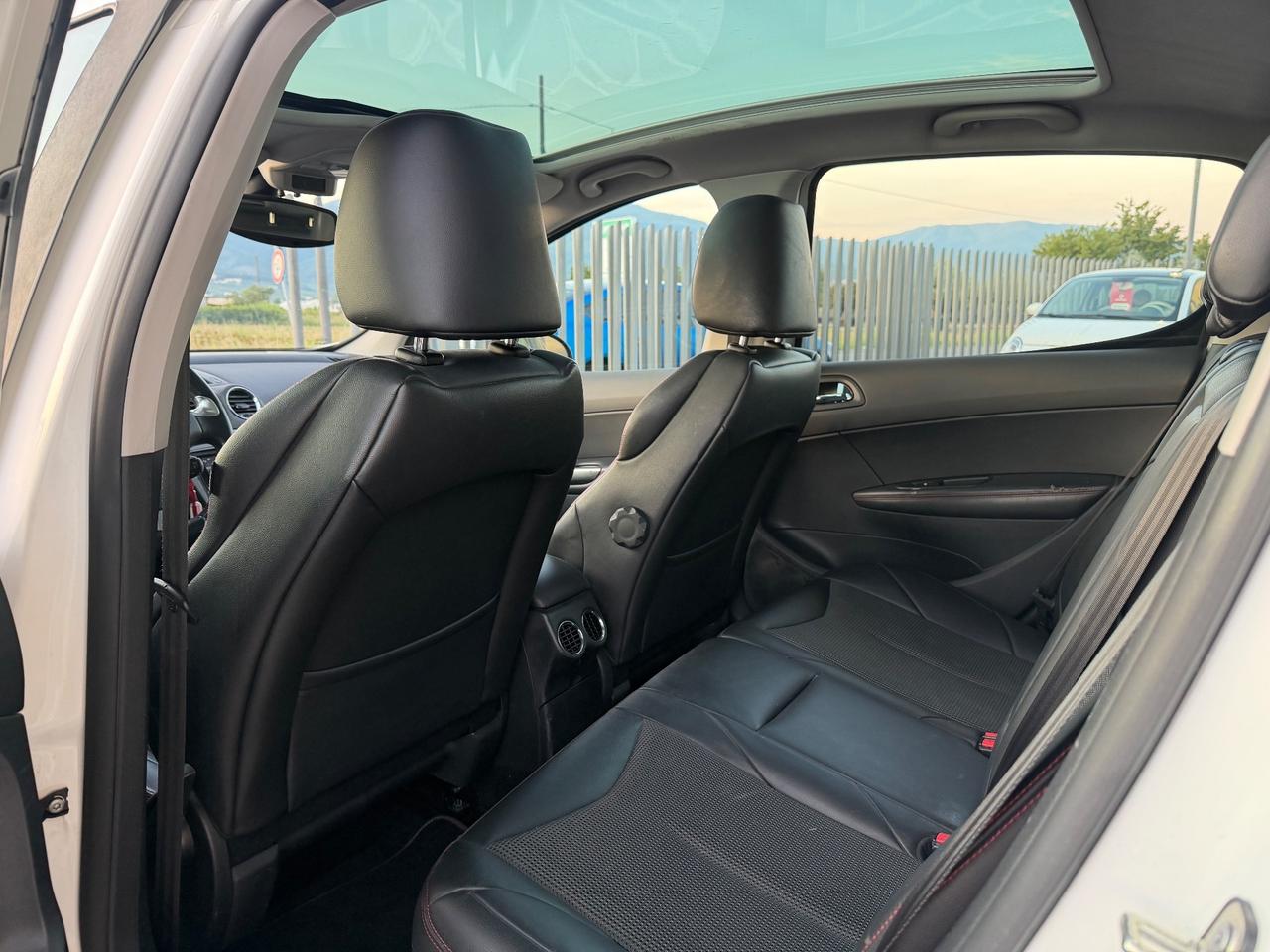 Peugeot 308 1.6 8V e-HDi 112CV Stop&Start Automatica Sport