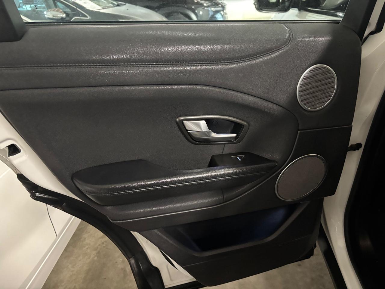Range Rover Evoque 2.0 TD4 150 CV Pure