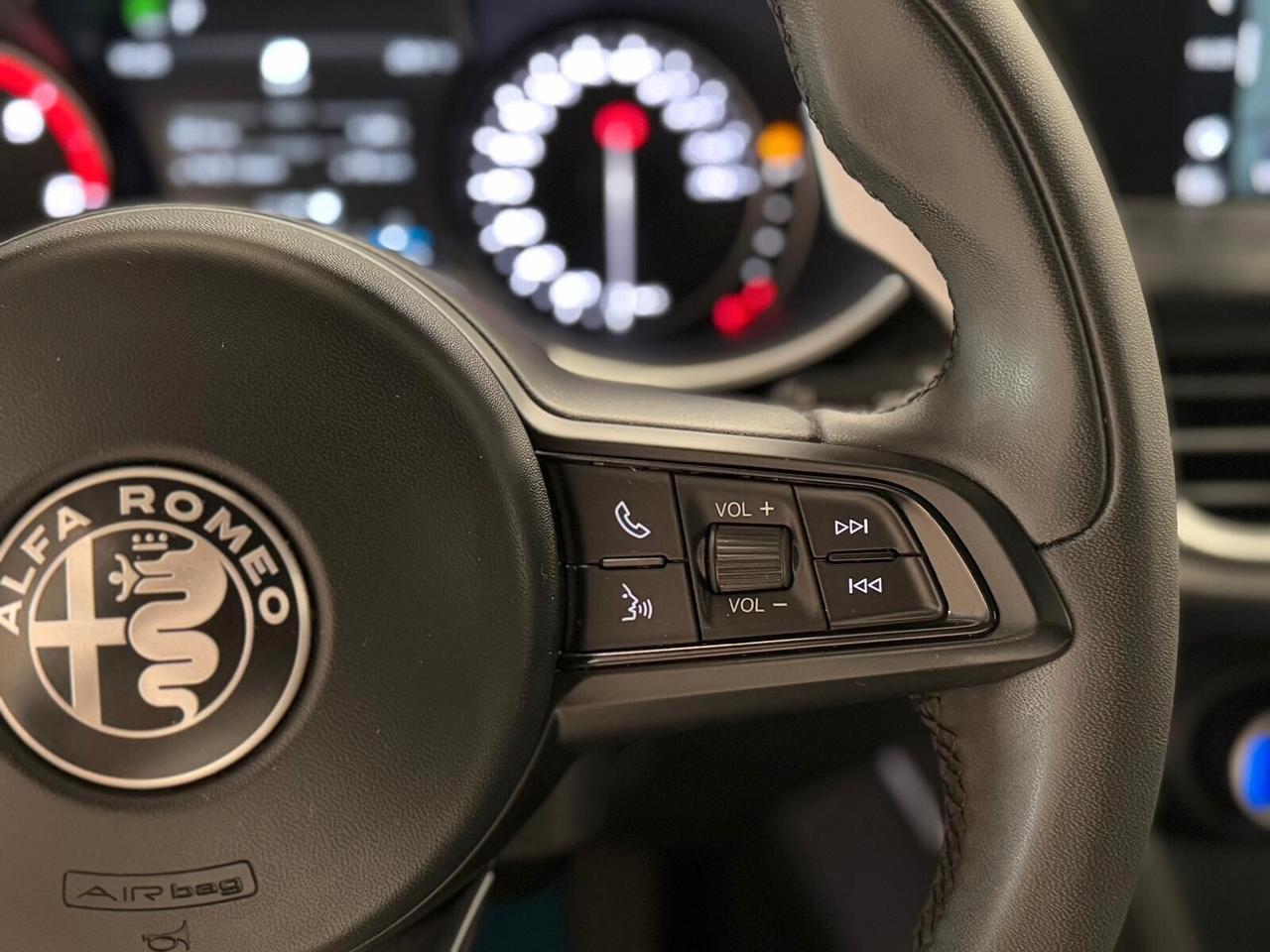 Alfa Romeo Stelvio 2.2 Turbodiesel 190 CV AT8 Q4 Business