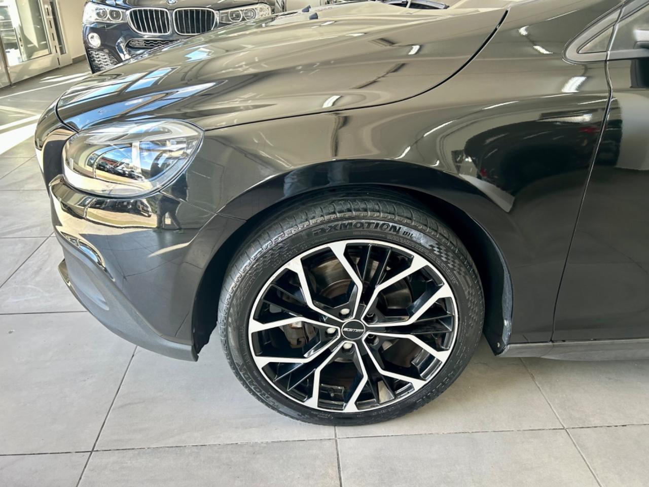 Volvo V40 Cross Country D2 FINANZIABILE