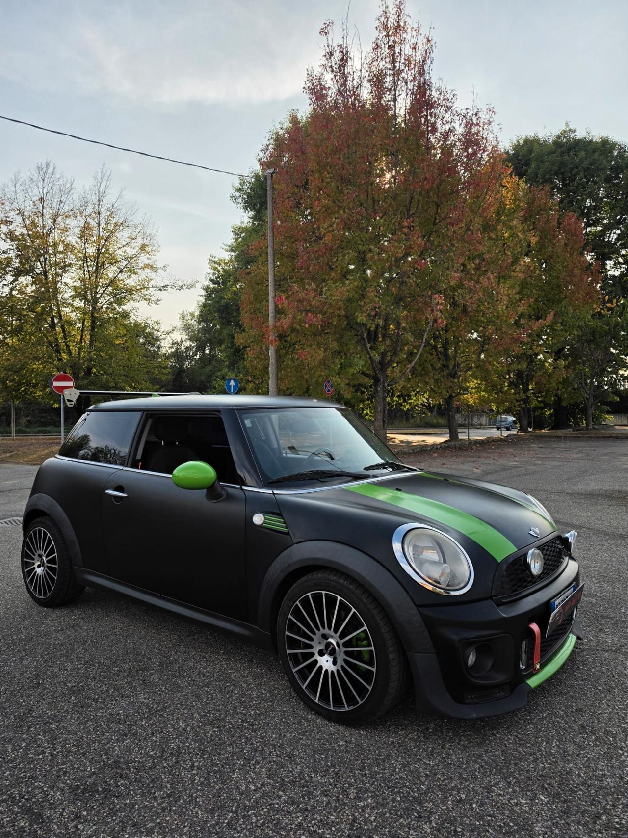 Mini cooper d NEOPATENTATI