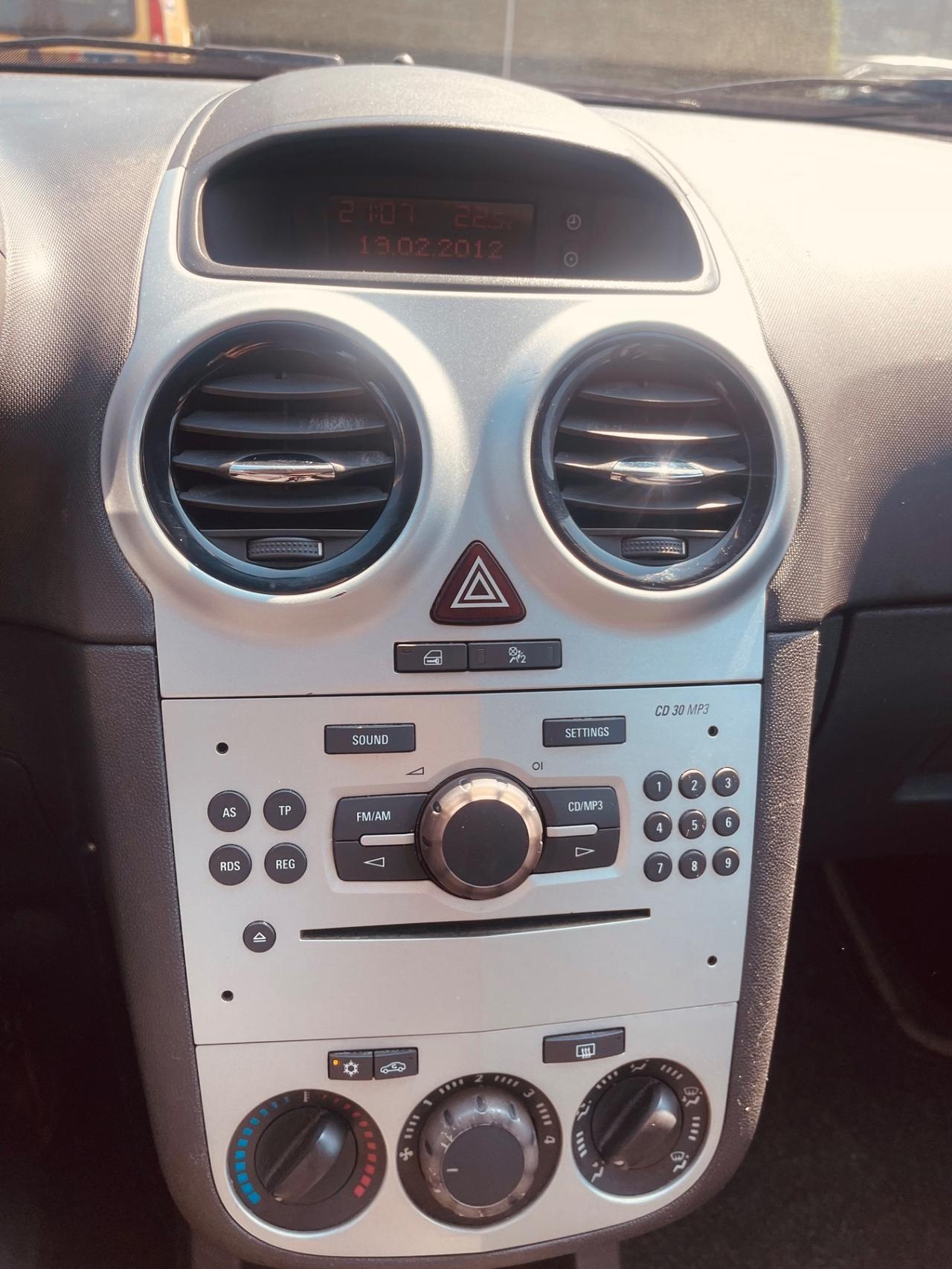 Opel Corsa 1.2 5 porte Elective